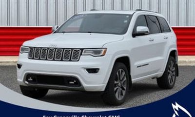 2020 Jeep Grand Cherokee Laredo
