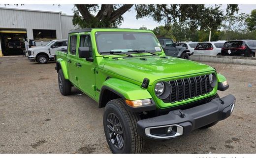 2026 Jeep Gladiator Sport