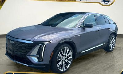 2025 Cadillac Lyriq Luxury 3