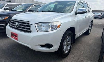 2010 Toyota Highlander Base