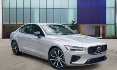 2024 Volvo S60 Plus Dark