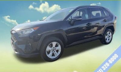 2017 Toyota RAV4 SE