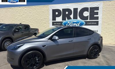 2025 Tesla Model Y Long Range