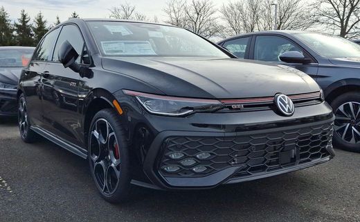 2026 Volkswagen Golf GTI Autobahn