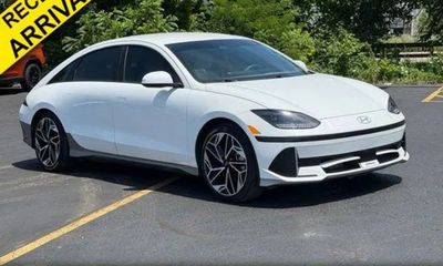 2024 Hyundai Ioniq 6 SEL