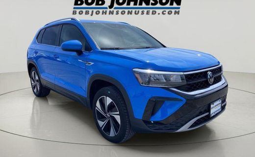 2023 Volkswagen Taos 4MOTION SE