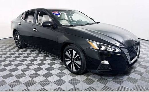 2022 Nissan Altima SV