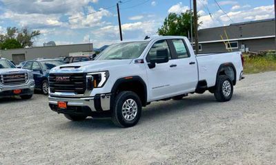 2026 GMC Sierra HD Pro