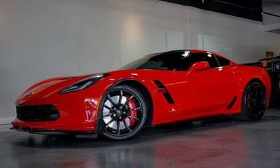 2017 Chevrolet Corvette Grand Sport Standard