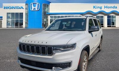 2024 Jeep Wagoneer Base