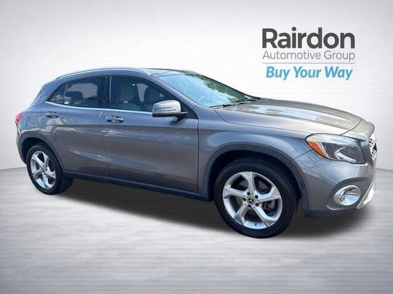 2020 Mercedes-Benz GLA-Class — a typically priced live listing