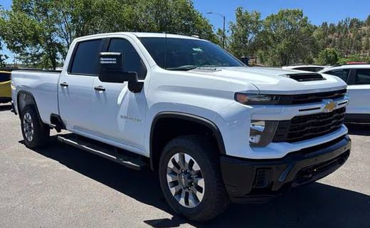 2026 Chevrolet Silverado HD Custom