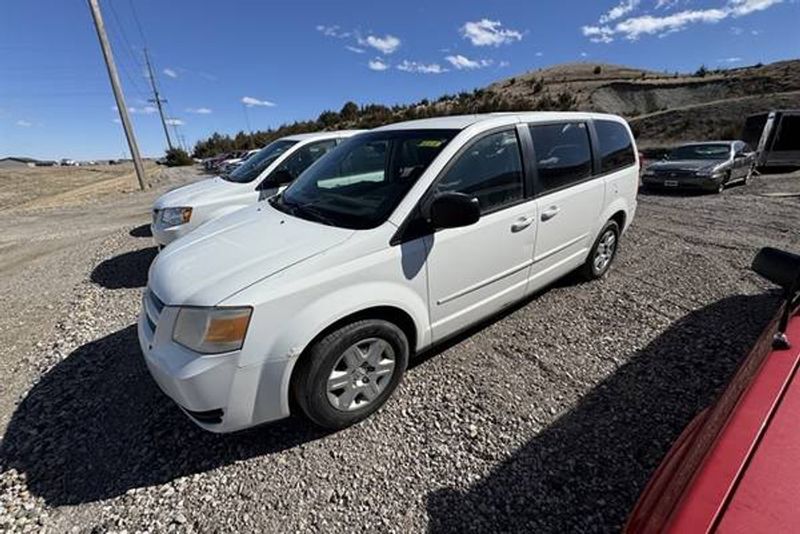 2009 Dodge Grand Caravan — a typically priced live listing