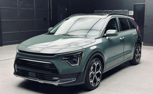 2023 Kia Niro SX