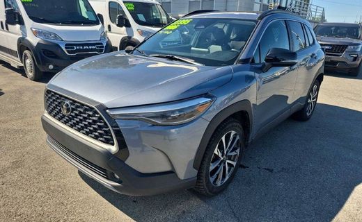 2025 Toyota Corolla Cross XLE