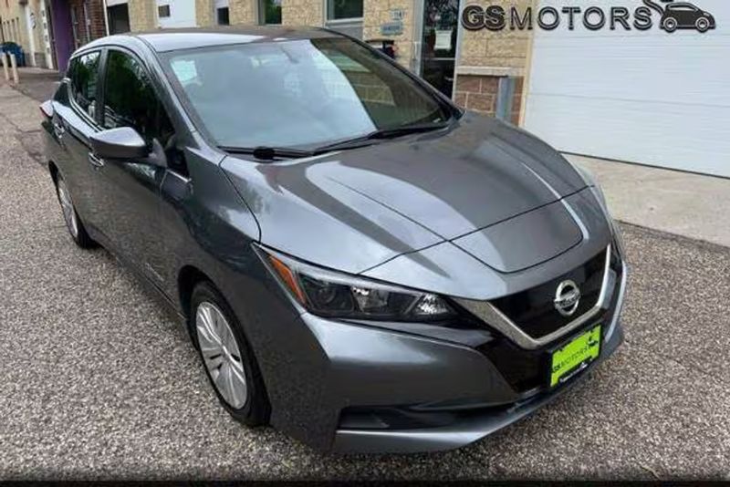 2018 Nissan LEAF — a typically priced live listing