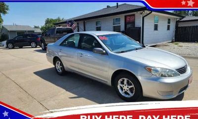 2006 Toyota Camry LE