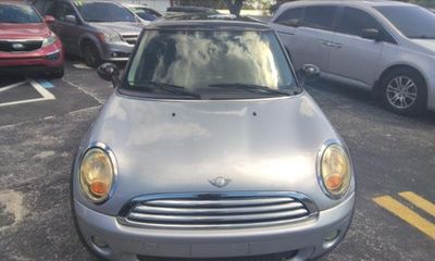 2010 Mini Cooper Base