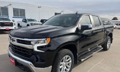2023 Chevrolet Silverado LT
