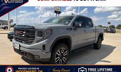 2025 GMC Sierra AT4
