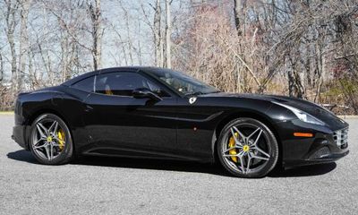 2016 Ferrari California T Roadster