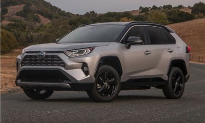 2020 Toyota RAV4 XSE HV