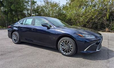 2025 Lexus ES 350 Ultra Luxury