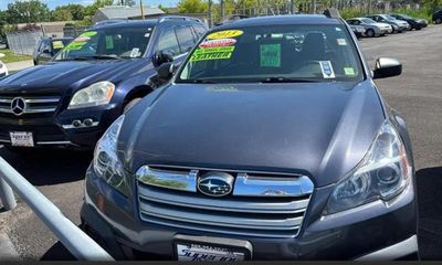 2013 Subaru Outback Base