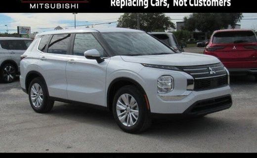 2026 Mitsubishi Outlander ES