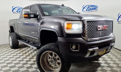 2015 GMC Sierra Denali
