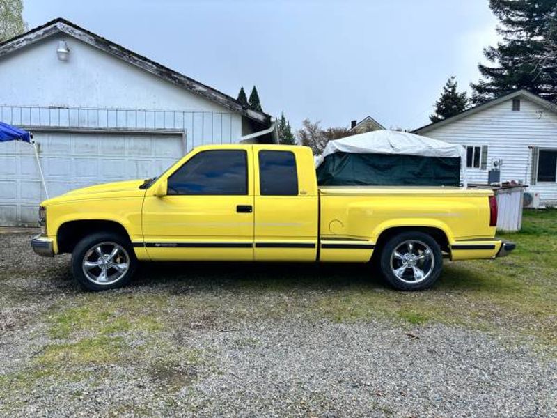1998 Chevrolet Gmt 400 — a typically priced live listing