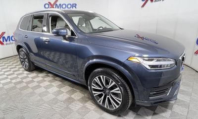 2021 Volvo XC90 Momentum