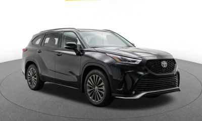 2025 Toyota Highlander LE XLE XSE