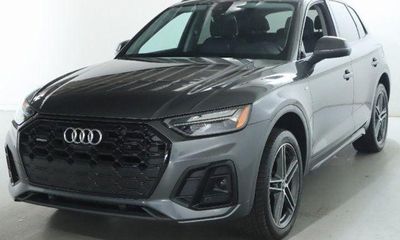 2022 Audi Q5 S Line E