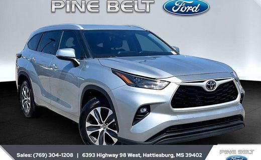 2024 Toyota Highlander XLE