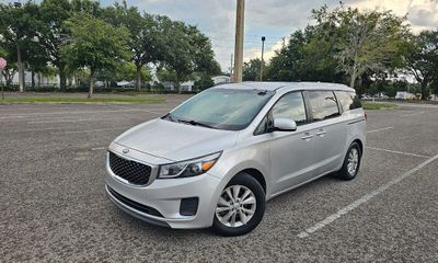 2016 Kia Sedona LX