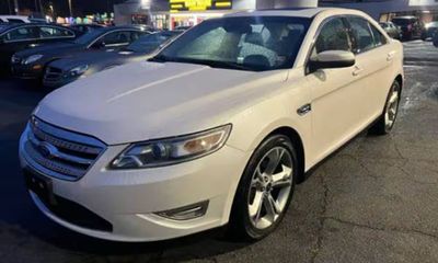 2012 Ford Taurus SHO