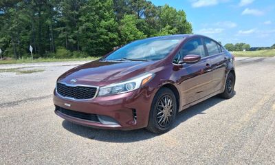 2018 Kia Forte LX Base