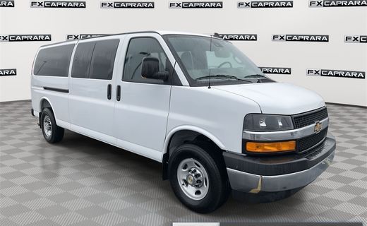 2025 Chevrolet Express LT EXT