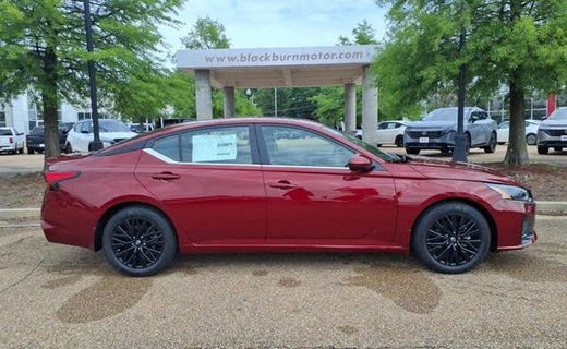 2026 Nissan Altima SR