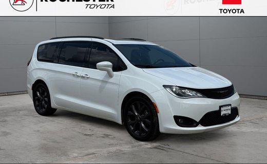 2018 Chrysler Pacifica Touring L Plus