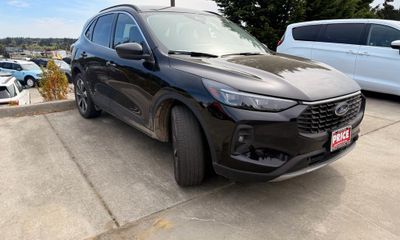 2025 Ford Escape Platinum