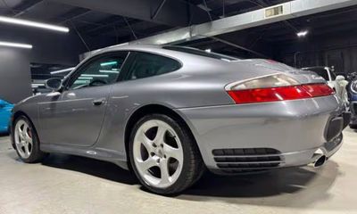 2002 Porsche 911 Carrera