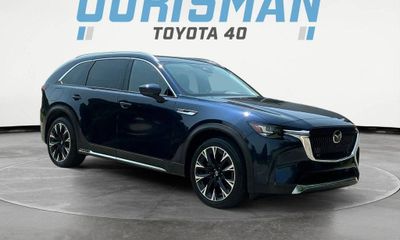 2024 Mazda CX-90 Premium Package