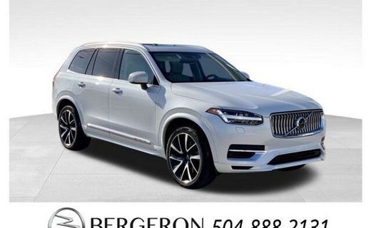 2021 Volvo XC90 Momentum