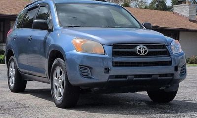 2010 Toyota RAV4 Standard