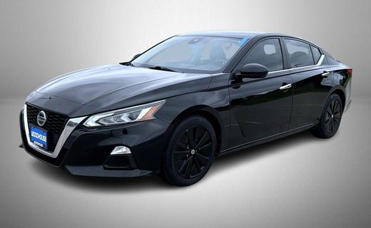 2022 Nissan Altima SV