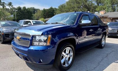 2013 Chevrolet Avalanche LTZ Black Diamond