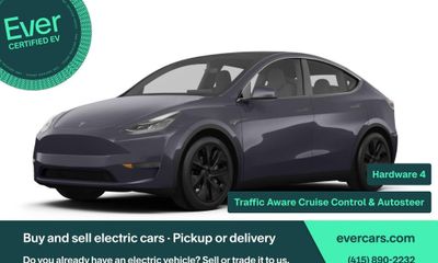 2025 Tesla Model Y Long Range
