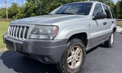 2004 Jeep Grand Cherokee Laredo